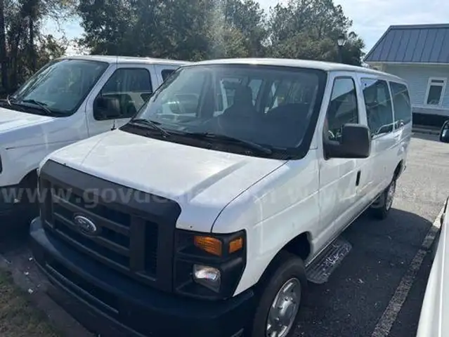 2011 Ford Econoline (214180 NB)