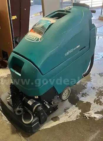 Tennant 1610 ReadySpace Carpet Extractor/Cleaner (214998 NB)