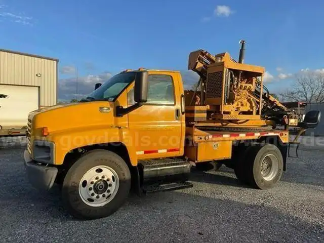 2007 Chevrolet C7500 (215236 NM DOT)