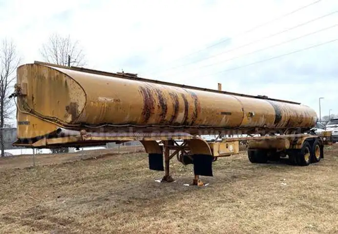 1986 Etnyre Relay Tank  (215660 TM:DOT)