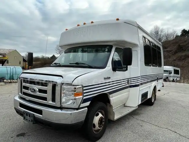 2016 Ford Econoline (215627 AJ:DOT)