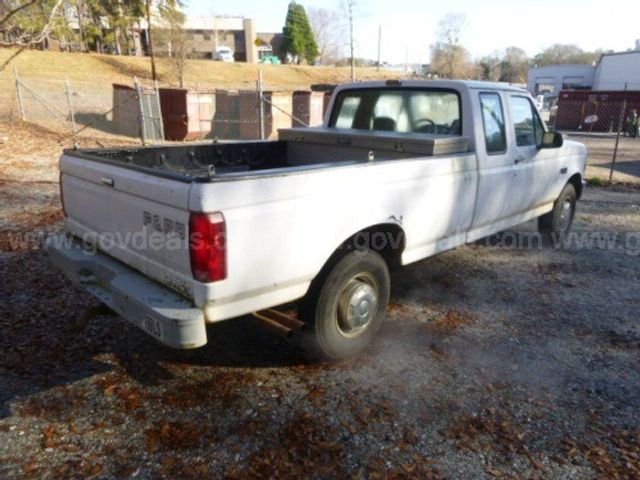 1992 Ford F-250 VIN#1FTHX25H7NKB80663 (TR) | GovDeals