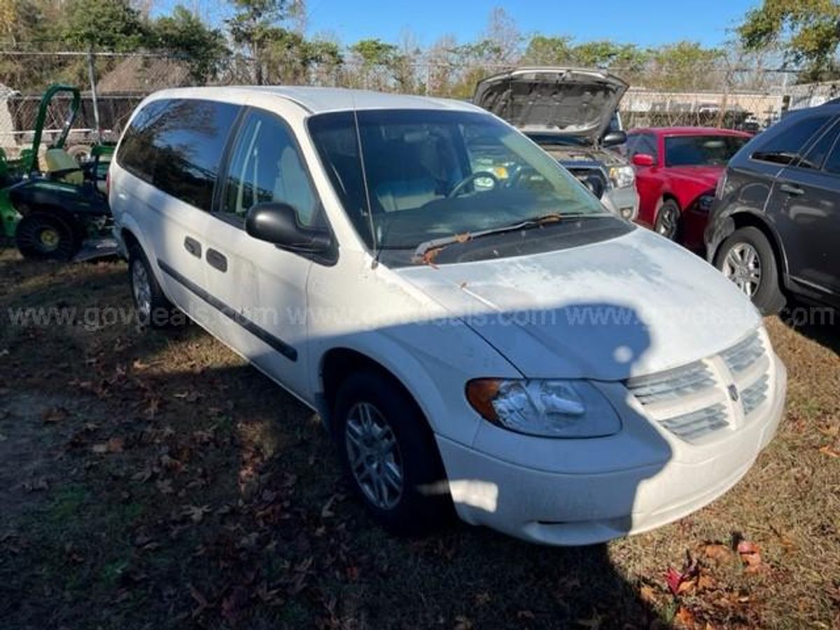 2005 Dodge Grand Caravan | GovDeals