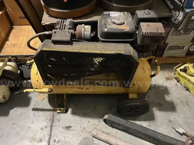 Dewalt Air Compressor 5.5HP 20 Gallon 125 PSI