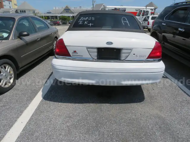 2004 Ford Crown Victoria