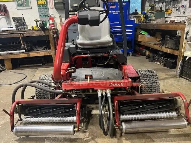 2014 Toro Triplex Mower