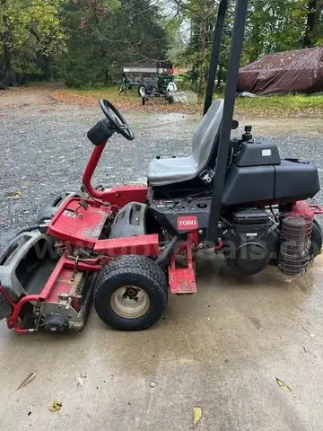 2014 Toro Triplex Mower
