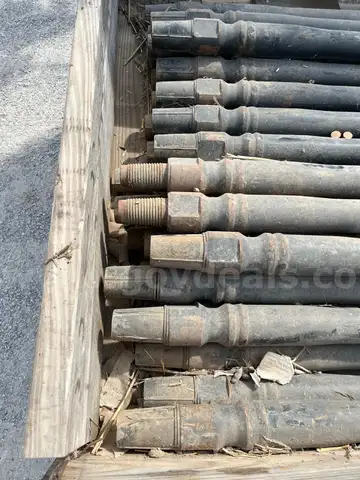 DITCH WITCH BORE RIG RODS