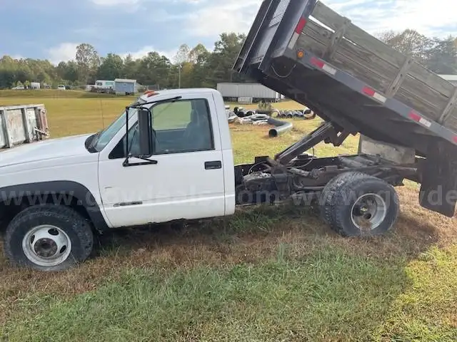 2000 Chevrolet C/K 3500 Dump Truck