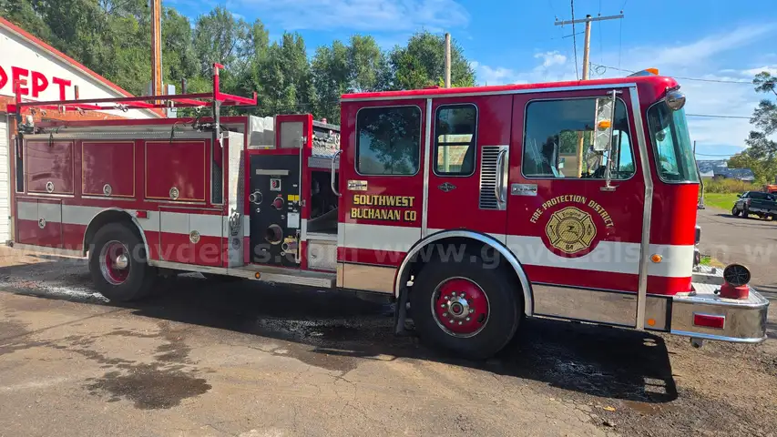 Spartan Fire Engine 1250/1000 with Darley pump,  knock in engine, near new rear tires.