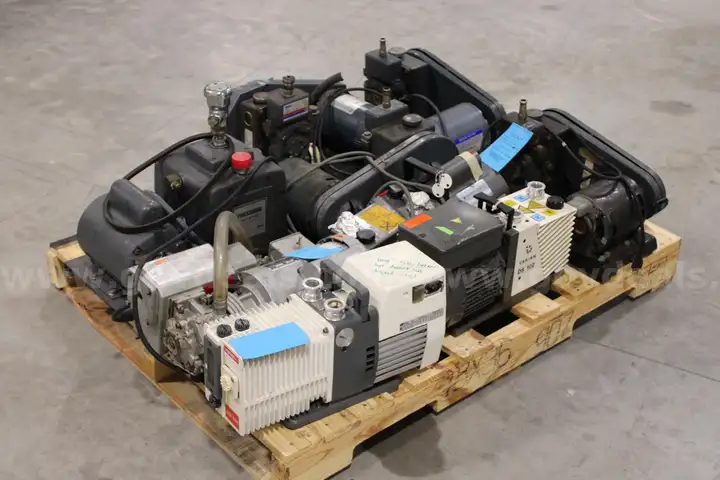 (9)Vacuum Pumps for Parts or Repair