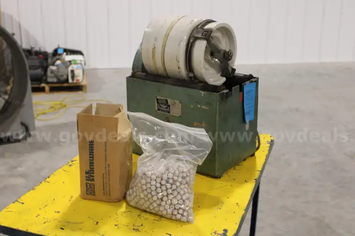 U.S. Stonewear Ceramic Ball Mill