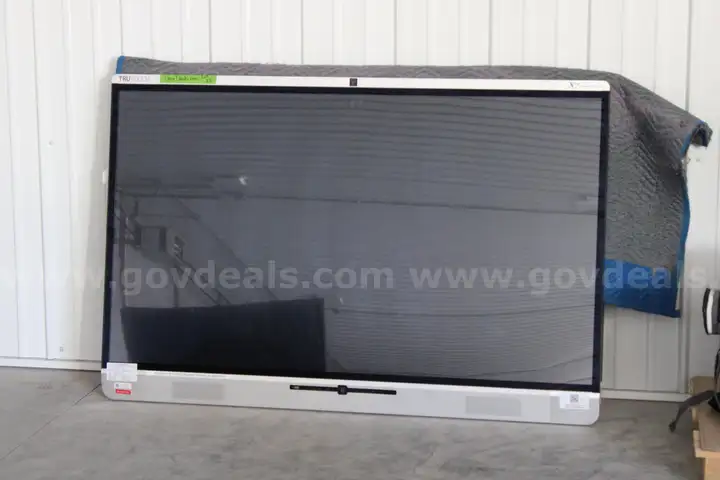 70in Newline TruTouch X7 Collaboration Touch Screen (Lot EE)