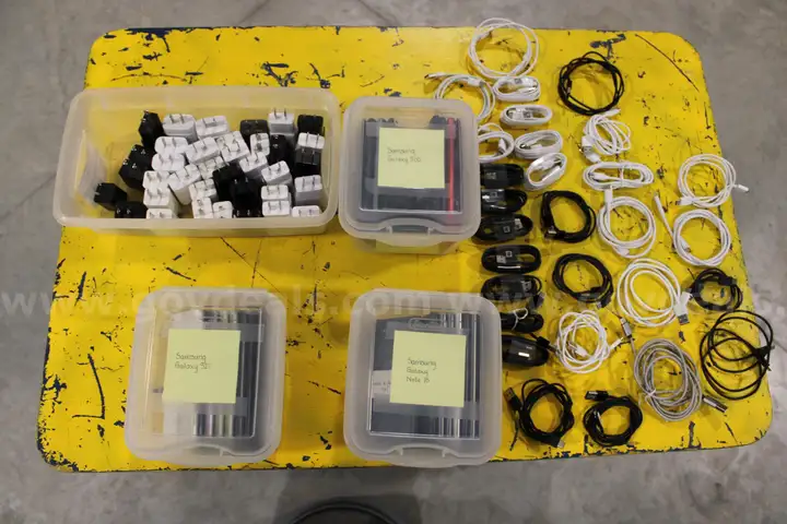 (25)Samsung Galaxy Cell Phones