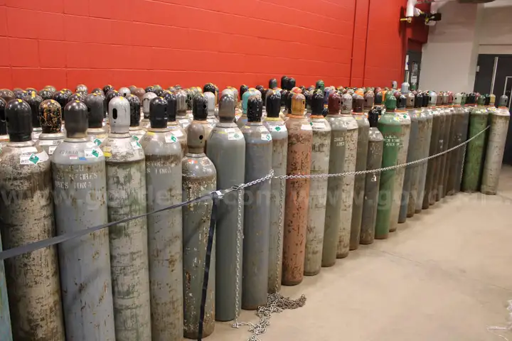 (293)Assorted Gas Cylinders