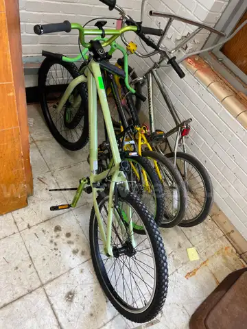 Lot of (4) Bicycles