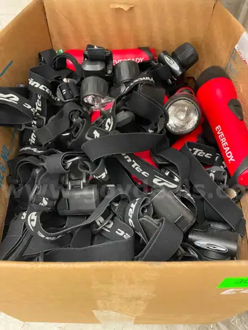 Lot of EverReady Flash Lights