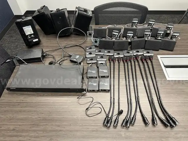 Shure DIS-CCU Central Control Unit Digital Discussion System &#x26; PowerSupply + 4 Speco DMS3TS Speakers + More