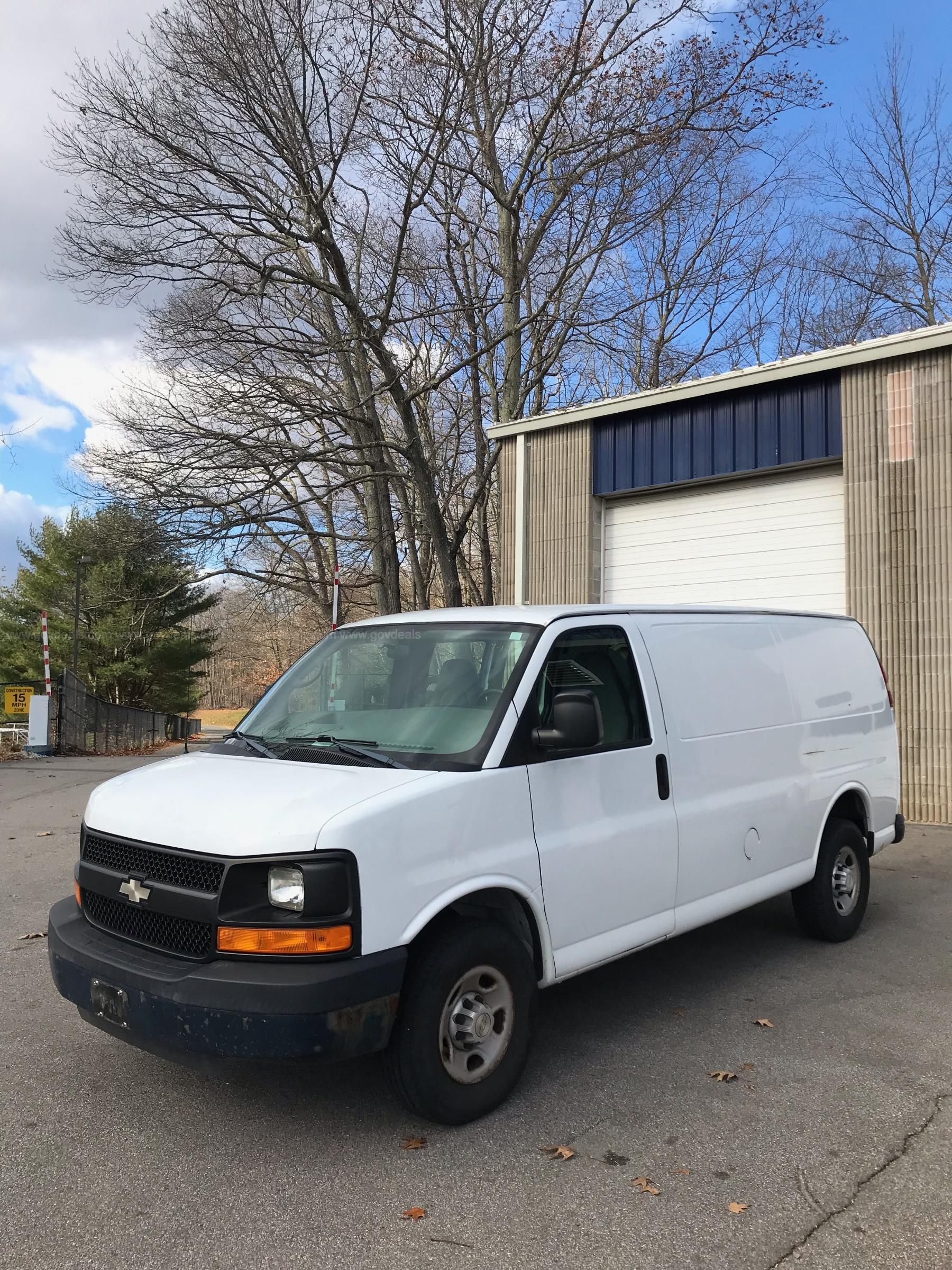 2008 chevrolet express sales 2500