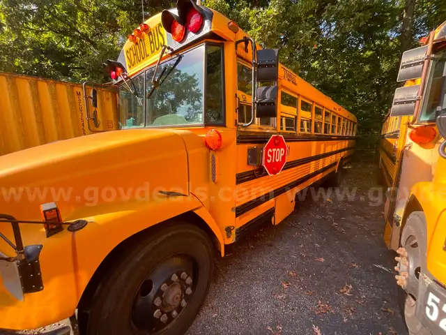2001 Freightliner FS65 #51