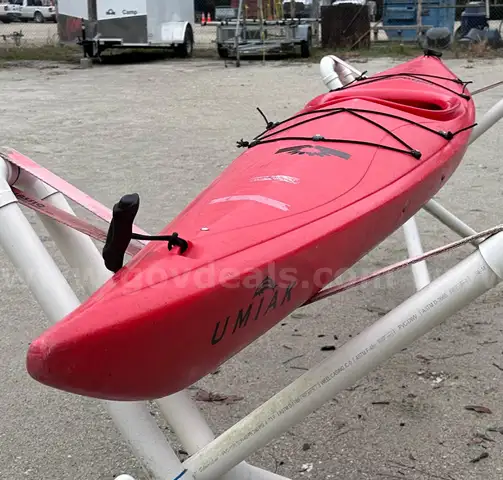 1994 Umiak Perception Red Kayak