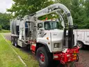 1995 Mack DM690S
