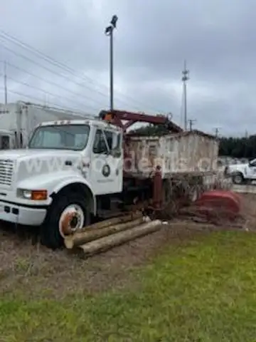 1999 International Petersen Loader