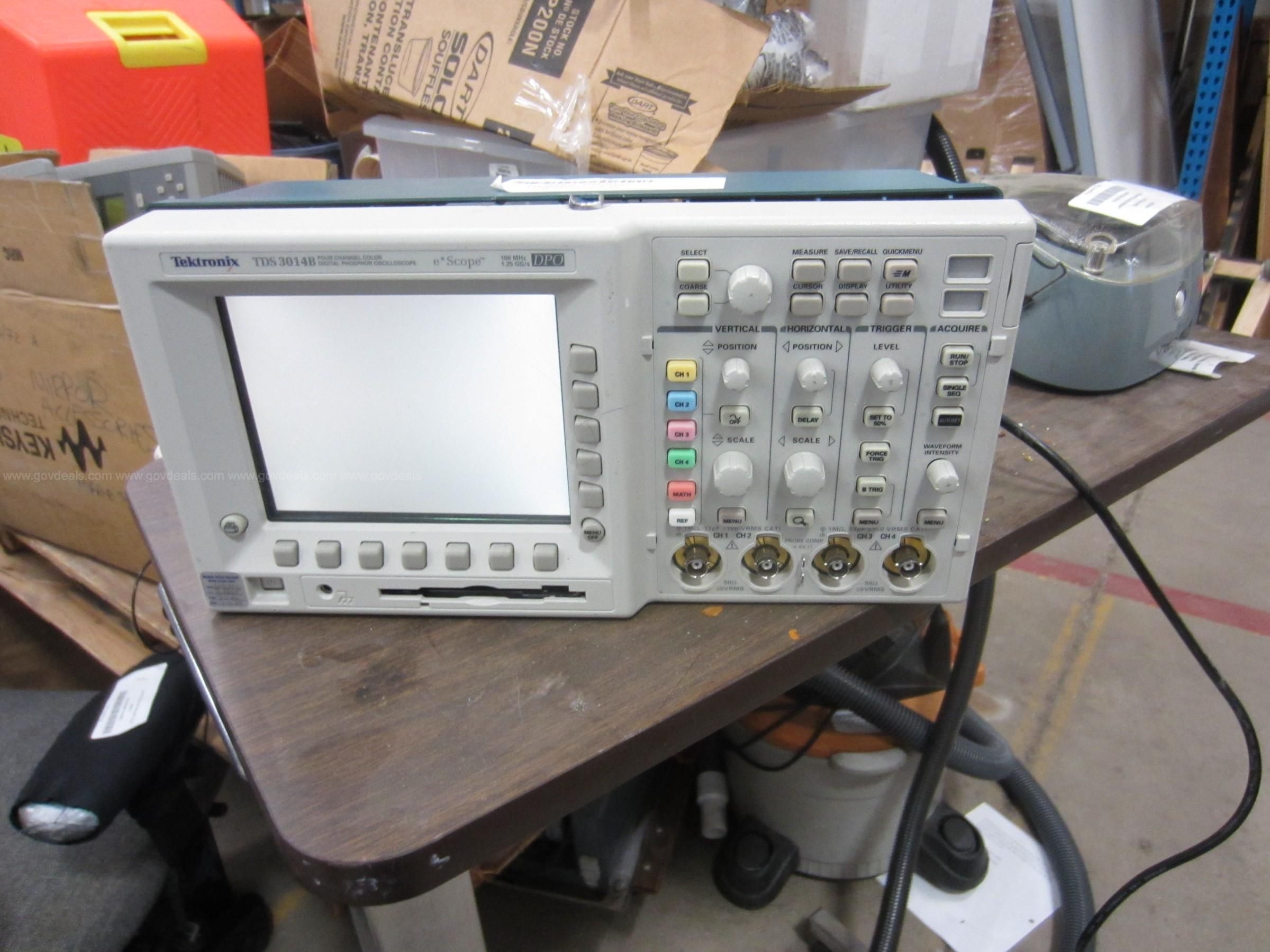 Tektronix TDS 3014B Four Channel Color Digital Phosphor