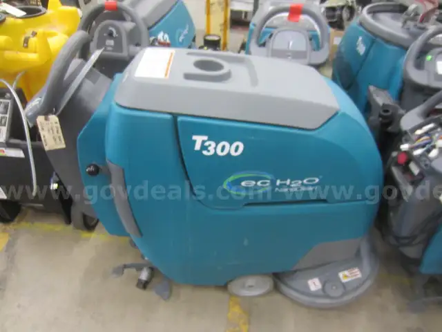 Tennant T300 Autoscrubber