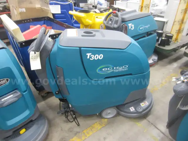 Tennant T300 Autoscrubber