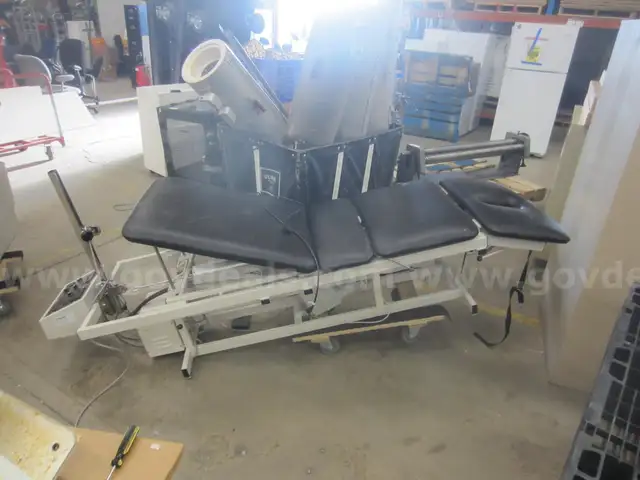 Chattanooga Group Inc. Traction Table TXE-1