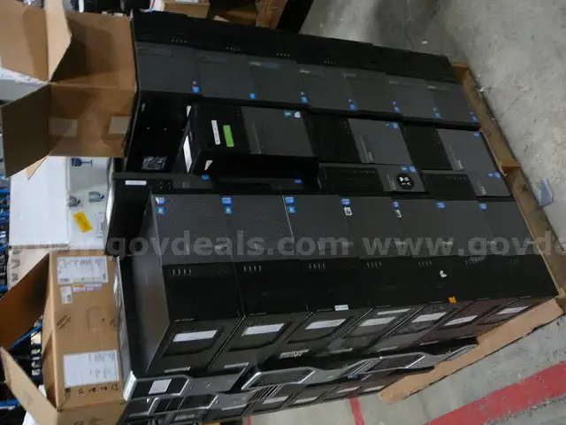 Lot of 70 Desktop PCs