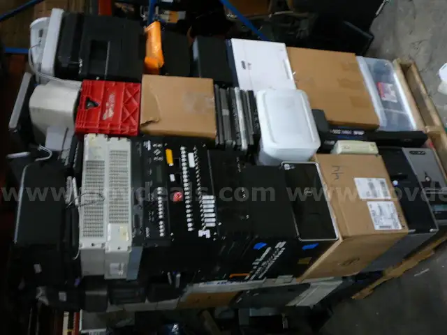 Pallet of Assorted Electronics FOR PARTS - 9.10