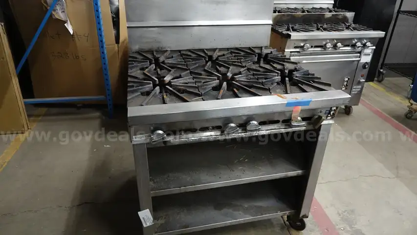 Range 6 Open Burner with Cabinet Base