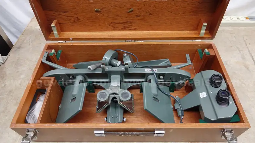 Hilger & Watts Stereo Viewer