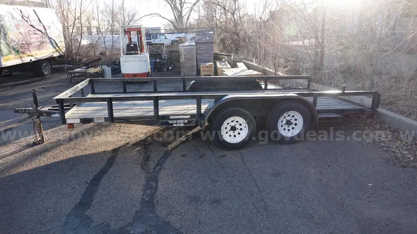 2000 Diamond C Trailer