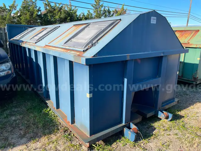 30 Yard Recycling / Garbage Container