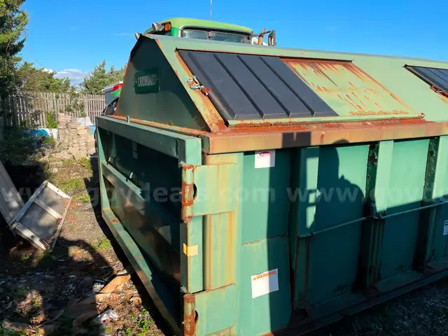 20 Yard Recycling / Garbage Container