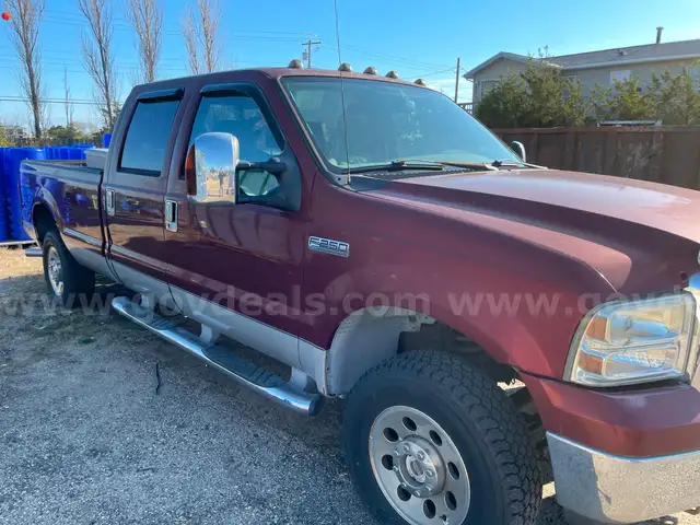 2003 Ford F-250 SD w/Plow &#x26; Salter