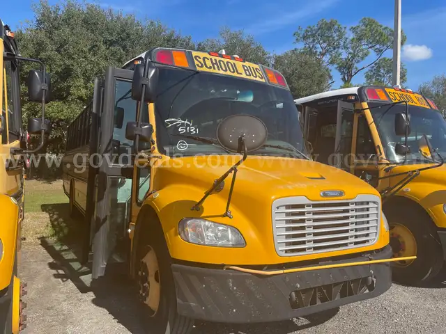 2016 Freightliner B2 Bus Chassis