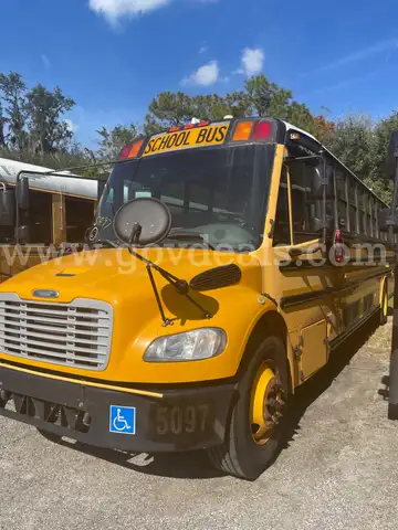 2015 Freightliner B2 Bus Chassis