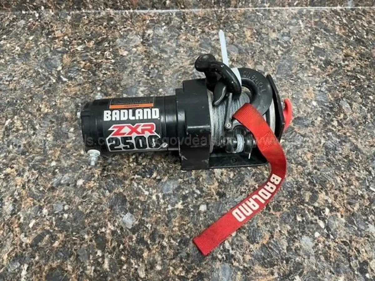 Badland ZXR 2500 Winch GovDeals