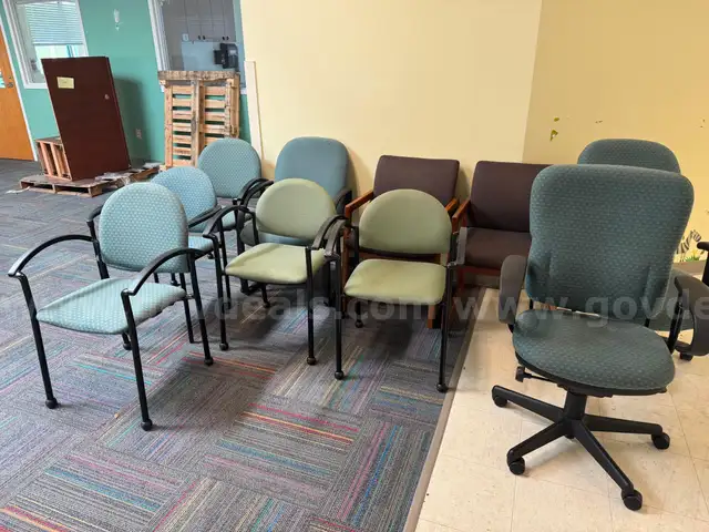 Used Chairs, LOT of 10 chairs