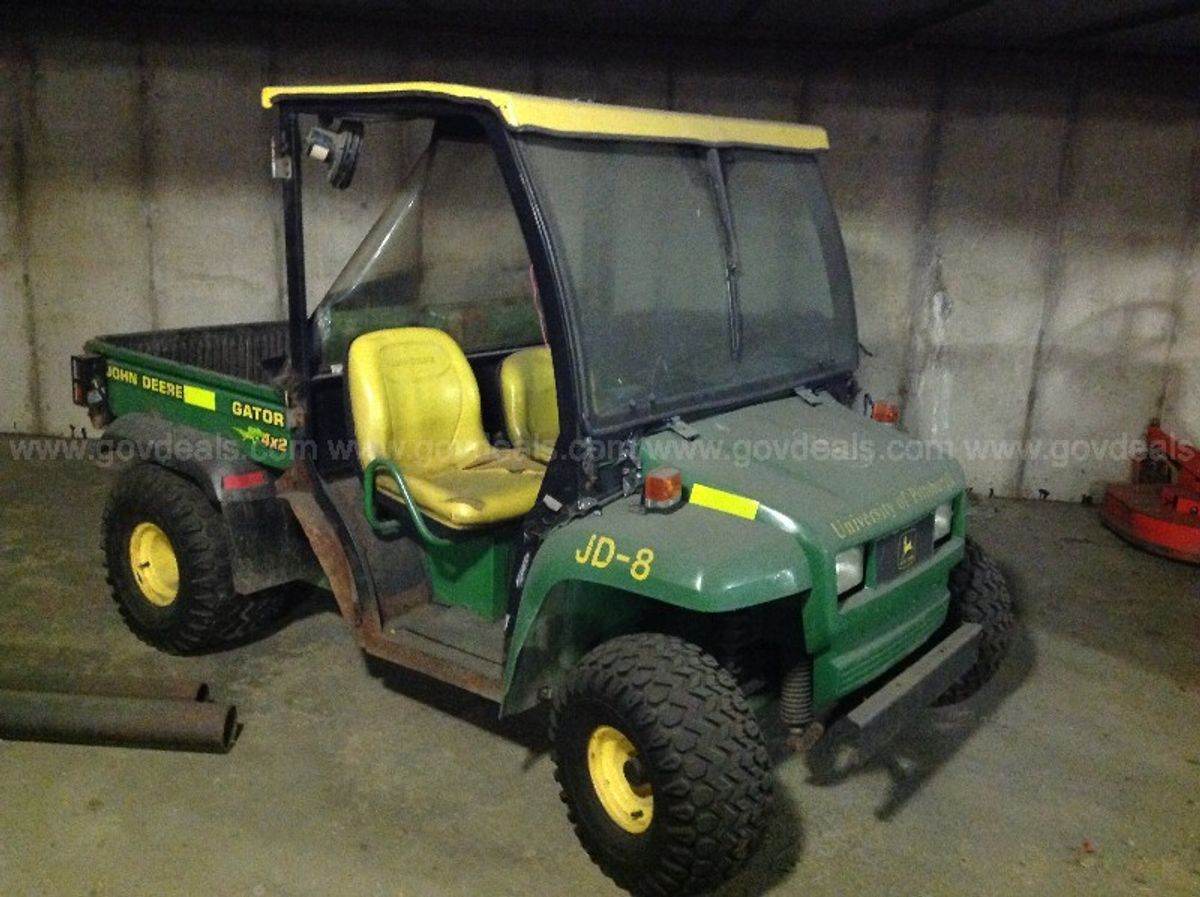 University ID JD8 John Deere Gator | GovDeals