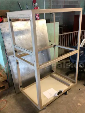 Steel topped TMC optical table