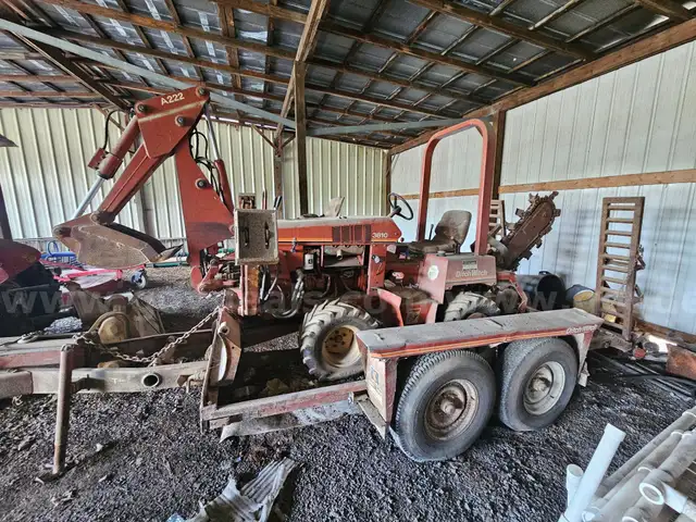Ditch Witch w/ Trailer