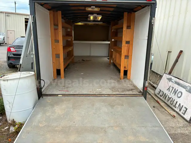 20&#x27; x 8&#x27; Enclosed Trailer