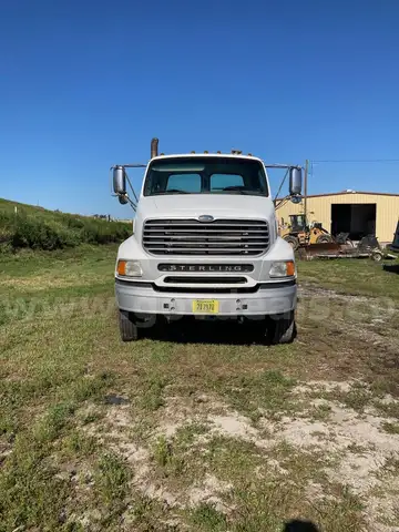 2006 Sterling AT9500