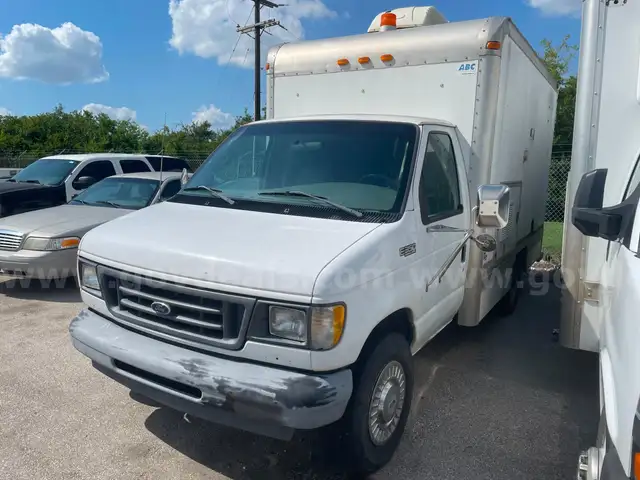 2003 Ford Econoline