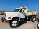 1995 Ford F800